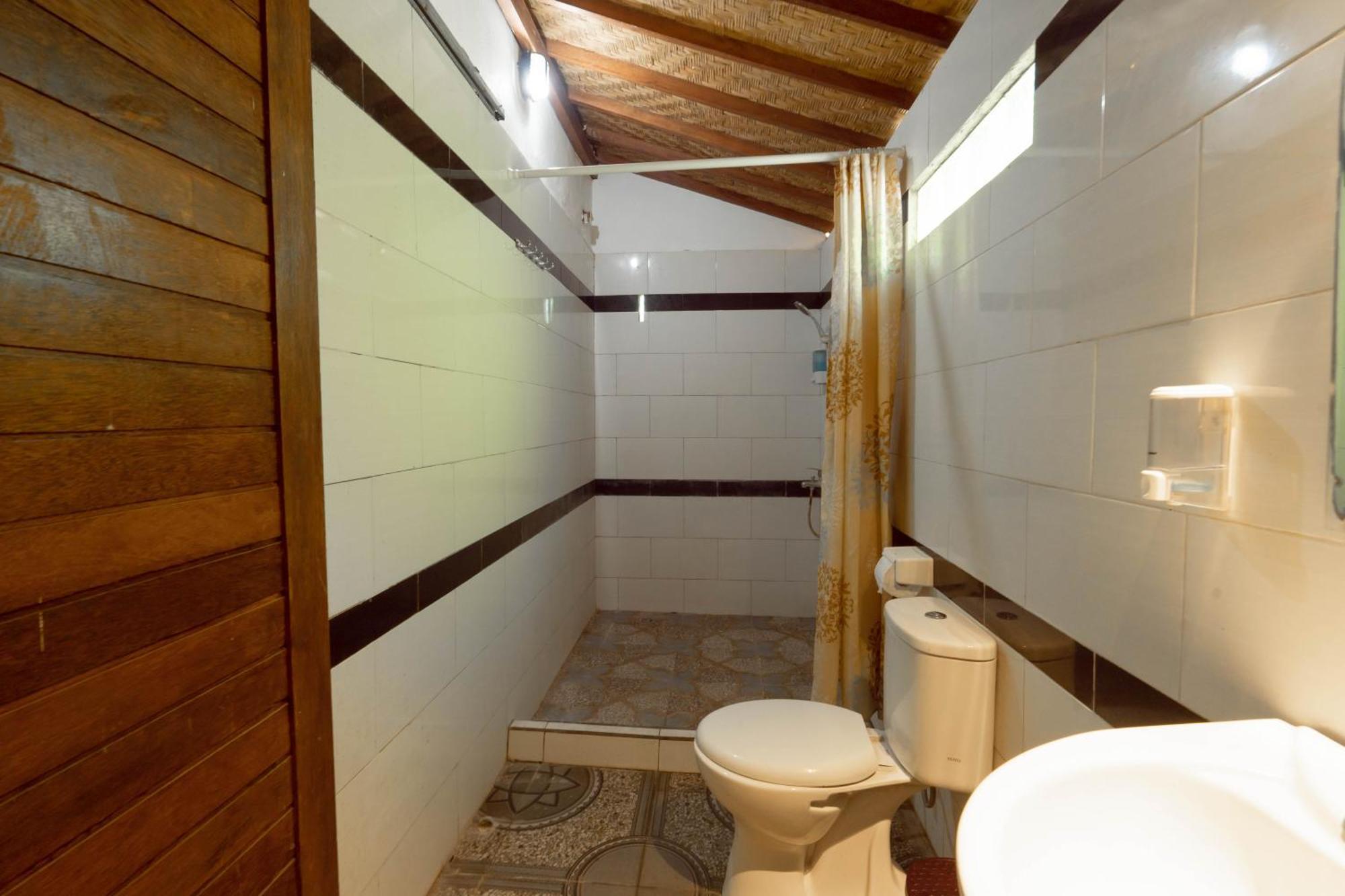 Ratu Cottage By Ourstory Travels Batununggul Luaran gambar