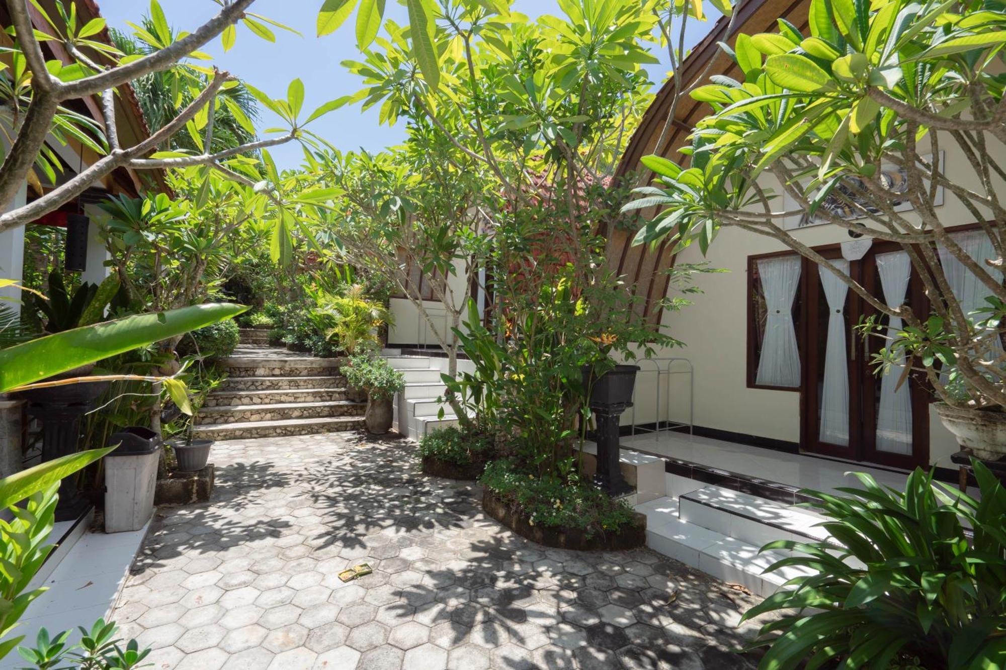Ratu Cottage By Ourstory Travels Batununggul Luaran gambar
