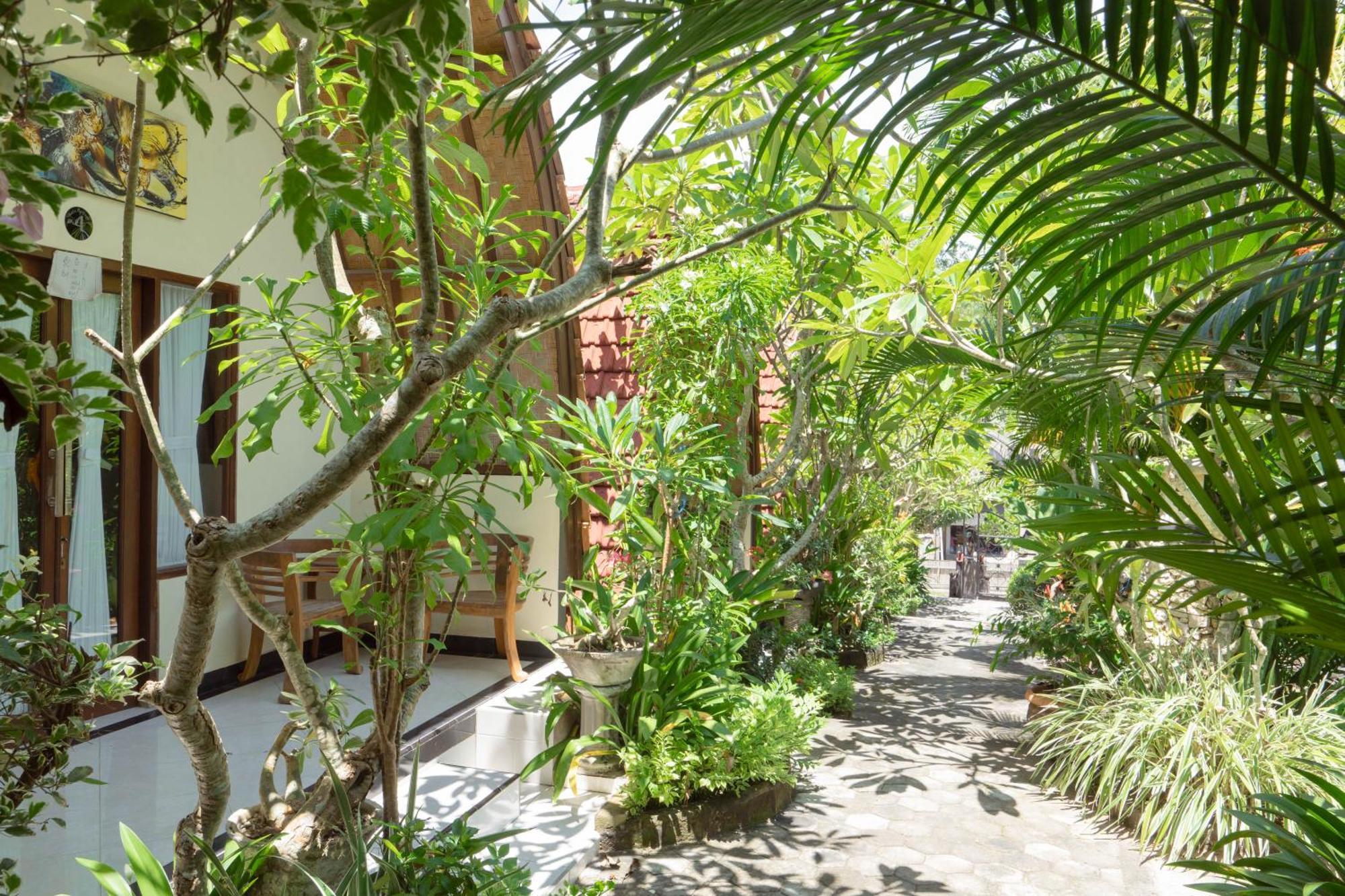 Ratu Cottage By Ourstory Travels Batununggul Luaran gambar